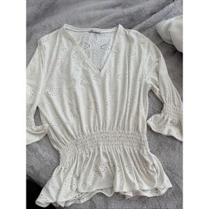 Zara White Eyelet V Neck  Peplum Kaftan Tunic Top Size M EUC
